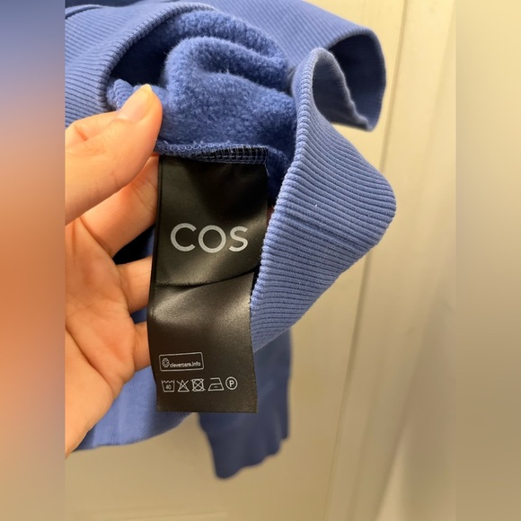 COS Men’s Blue Crewneck Sweatshirt - Picture 3 of 9
